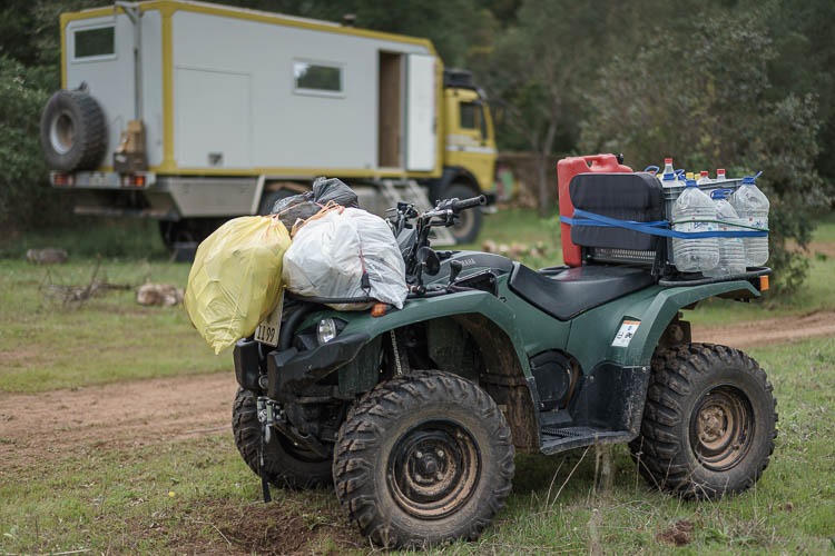 Quad und Wohnmobil