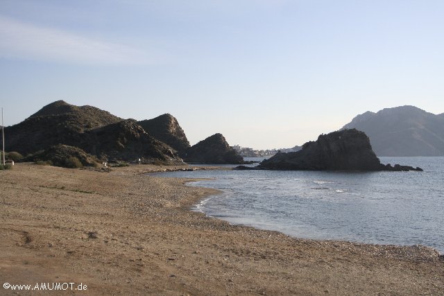 Bucht mit Felsen